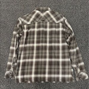 Kuhl long sleeve collared shirt